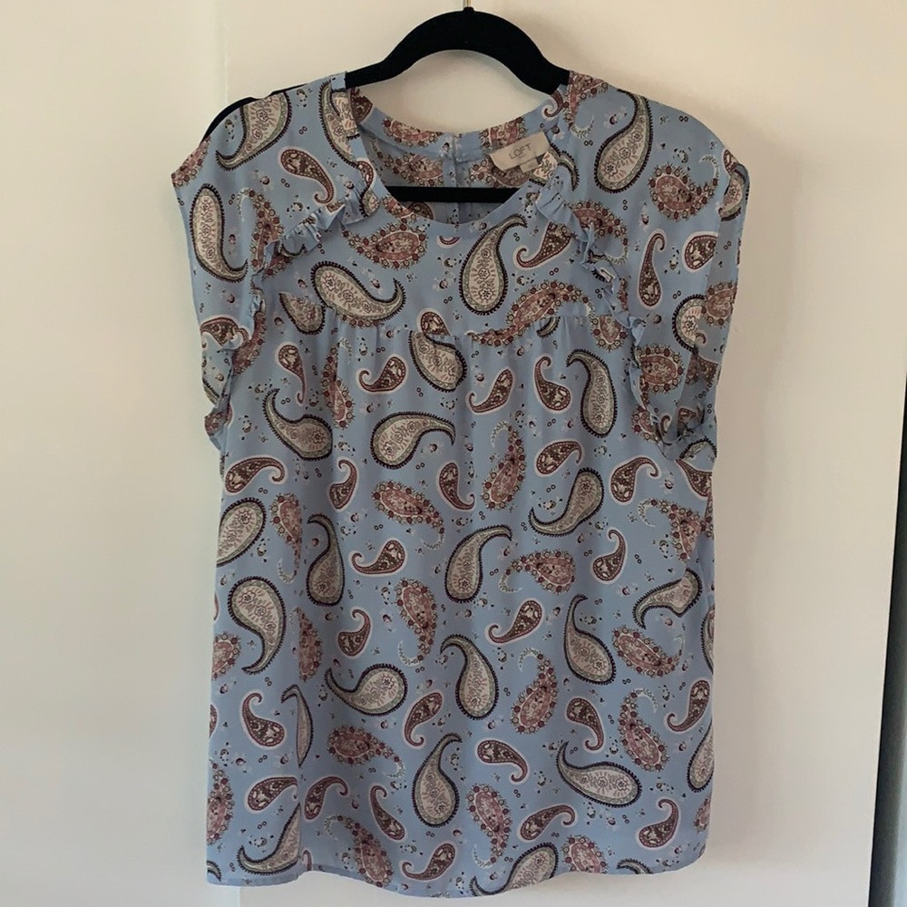 Loft Outlet. Size Large. Light blue blouse.